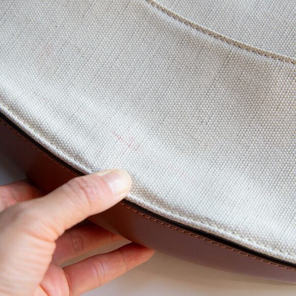 BOSS Ariell Shoulder Bag - Picture 10 of 12